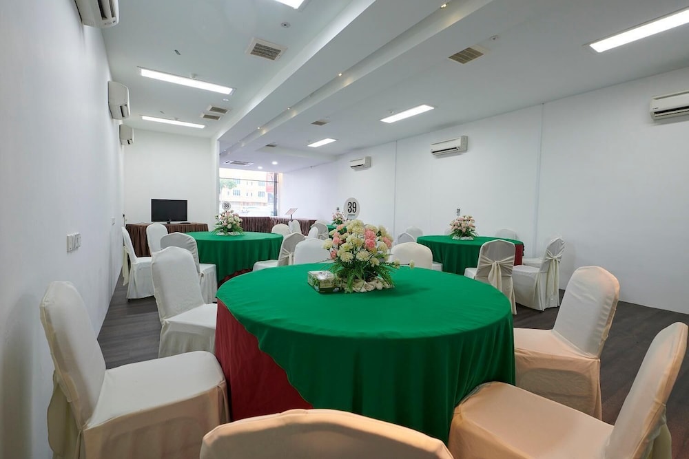 The Leverage Business Hotel Mergong 42/51