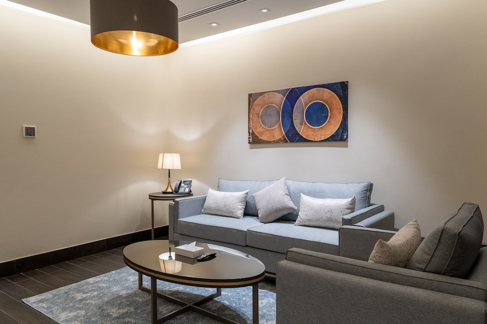 العنوان رزيدنس(Aleunwan Serviced Apartments) 34/53