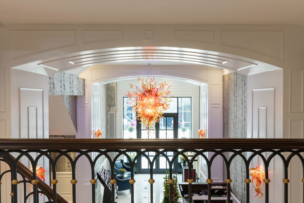 Broadway Plaza Hotel 61/61