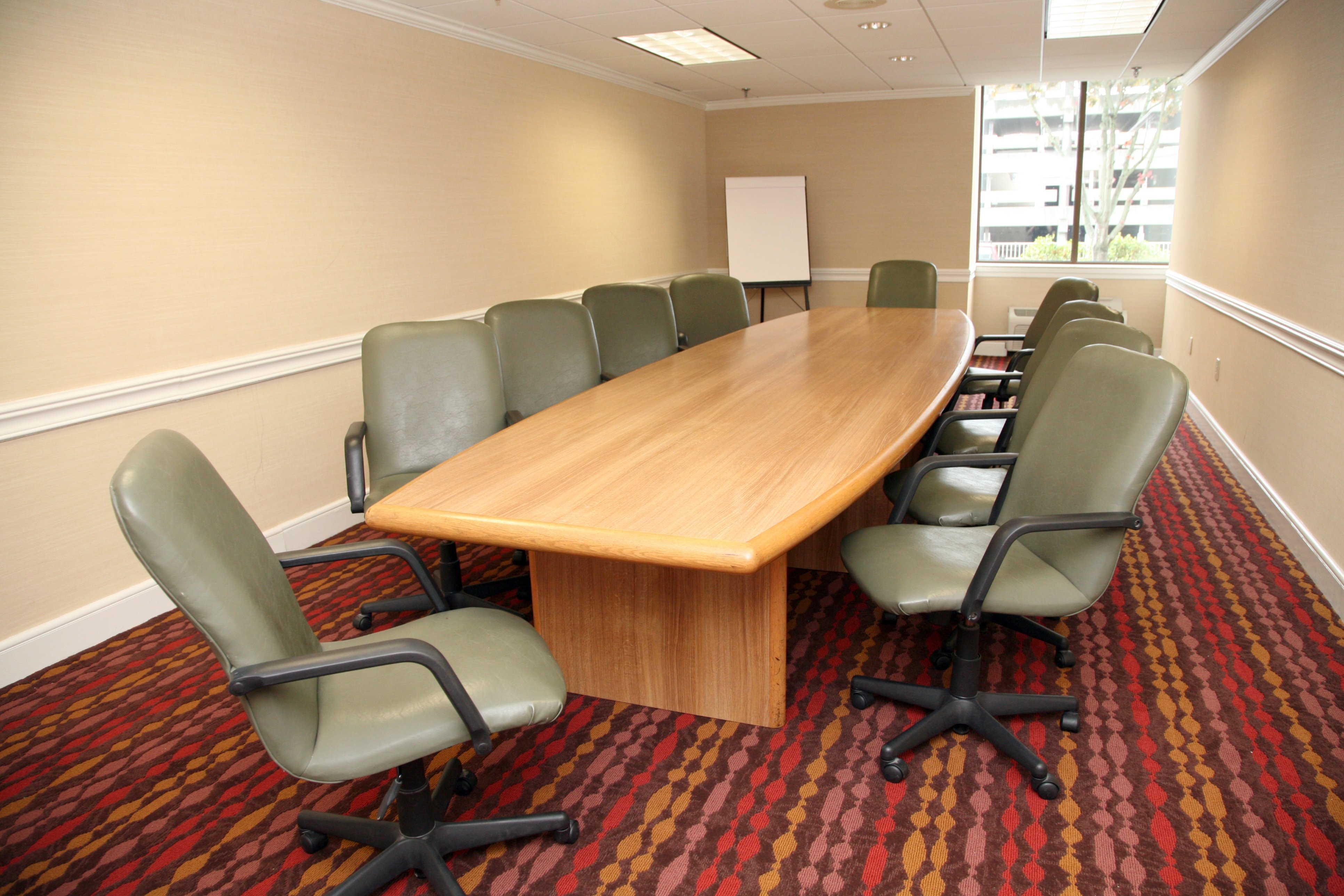 HOLIDAY INN NEW LONDON - MYSTIC AREA 49/59