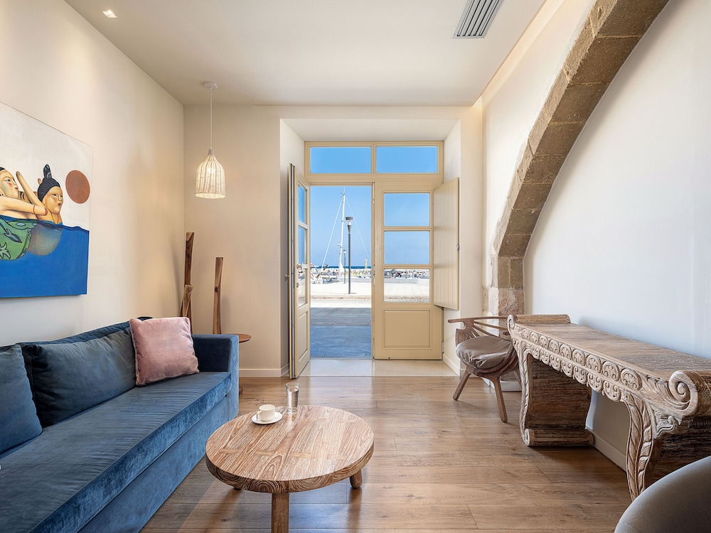 Avra Apartments Kolymbari Harbour 26/50