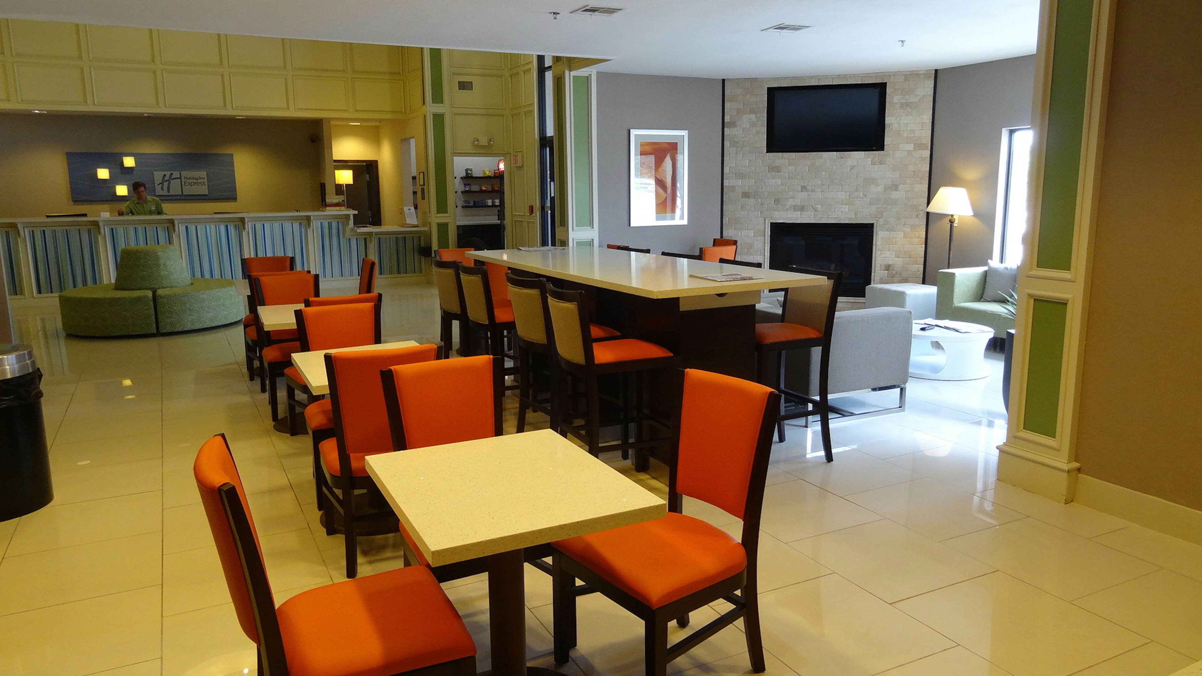 Holiday Inn Express Kansas City - Bonner Springs an IHG Hotel 31/41