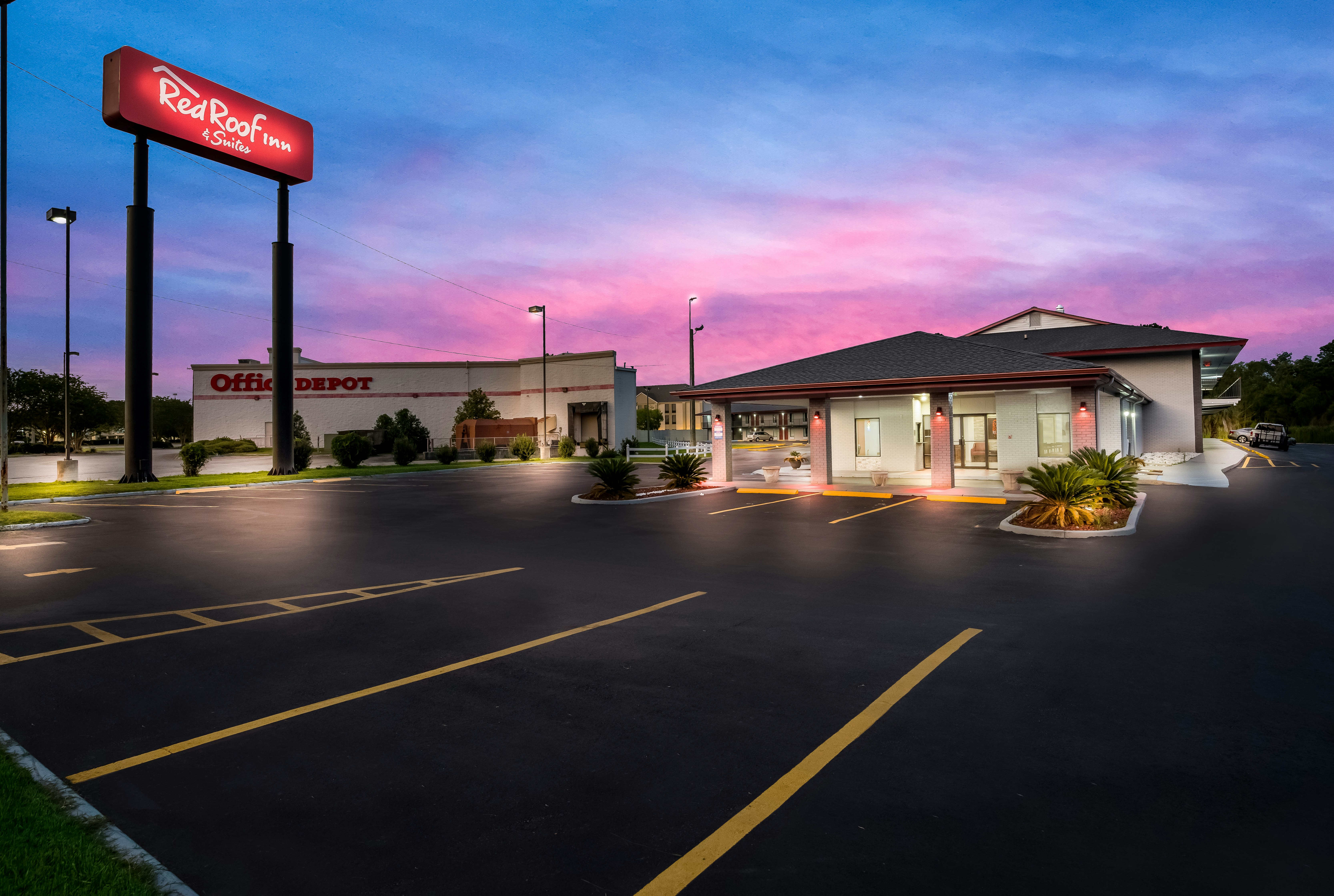 Serena Inn 19/23