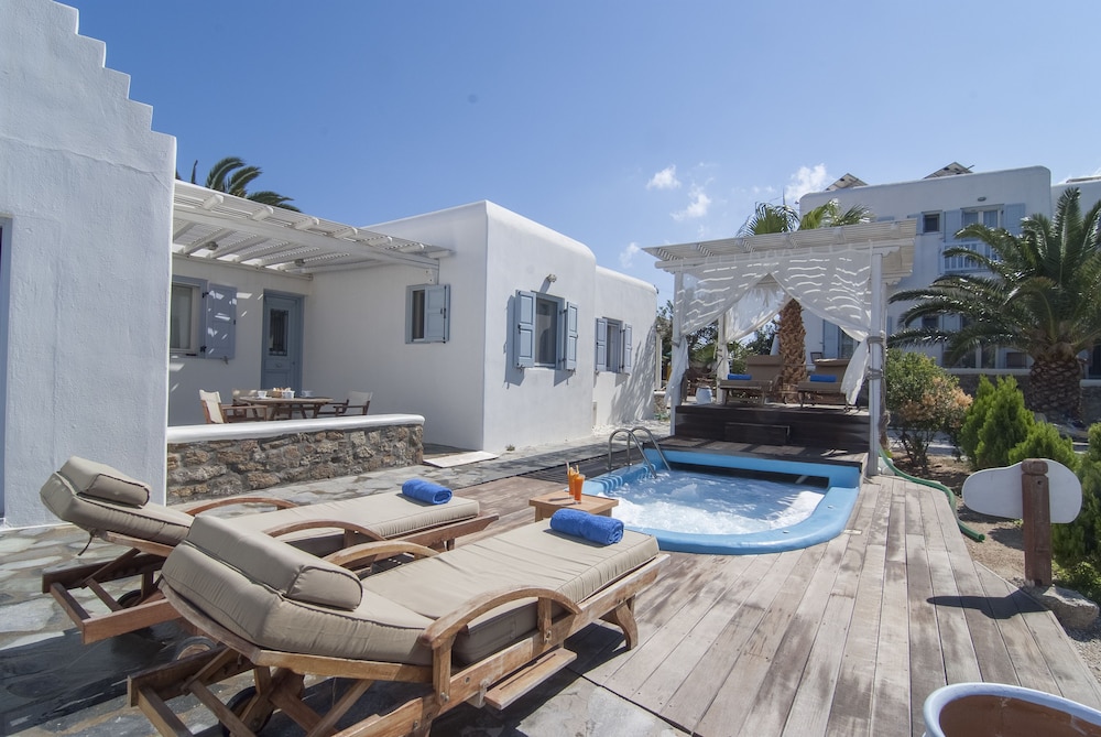 Zephyros Hotel in MYKONOS