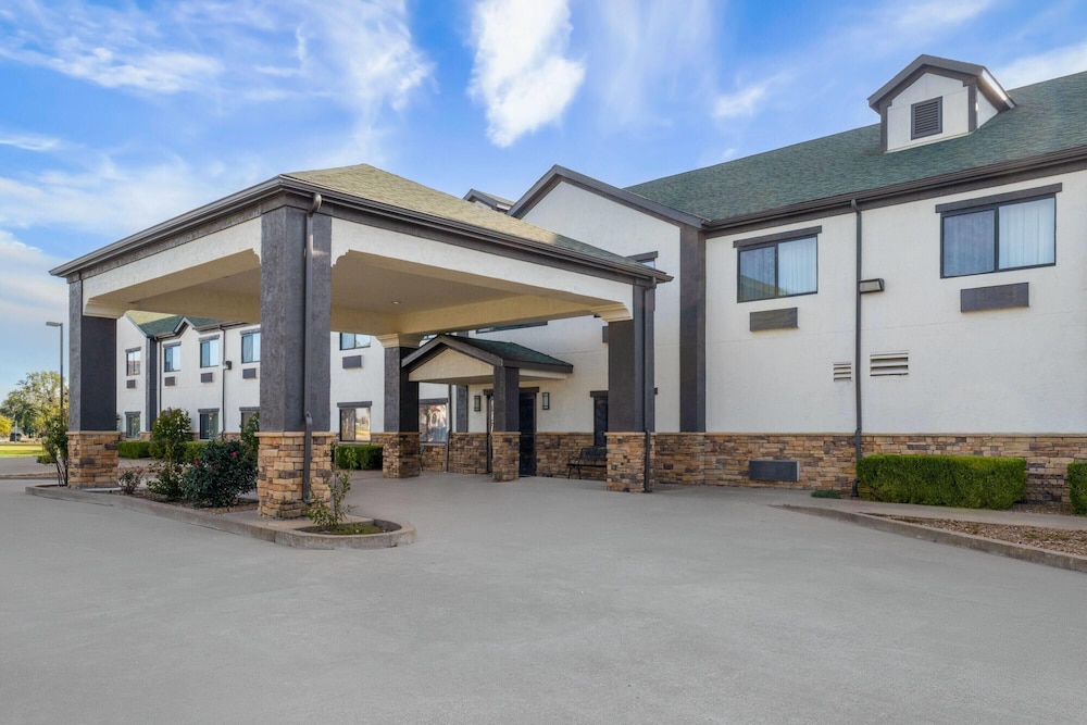 Days Inn by Wyndham Coffeyville 56/63