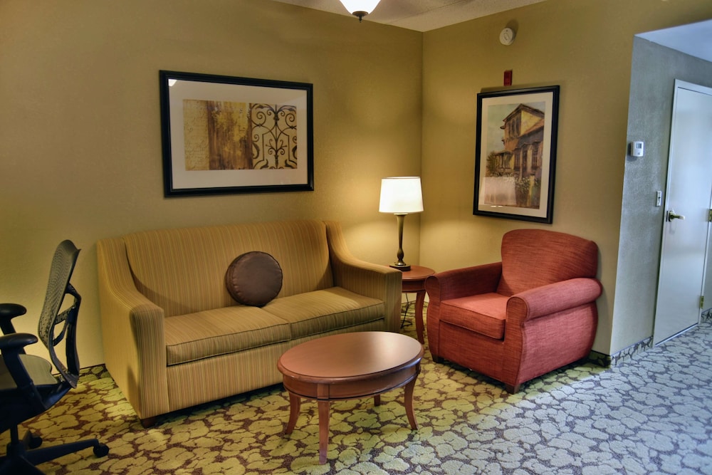 Hilton Garden Inn Hattiesburg 33/52