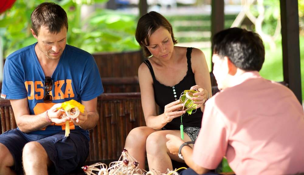 Vinh Hung Riverside Resort 9/78