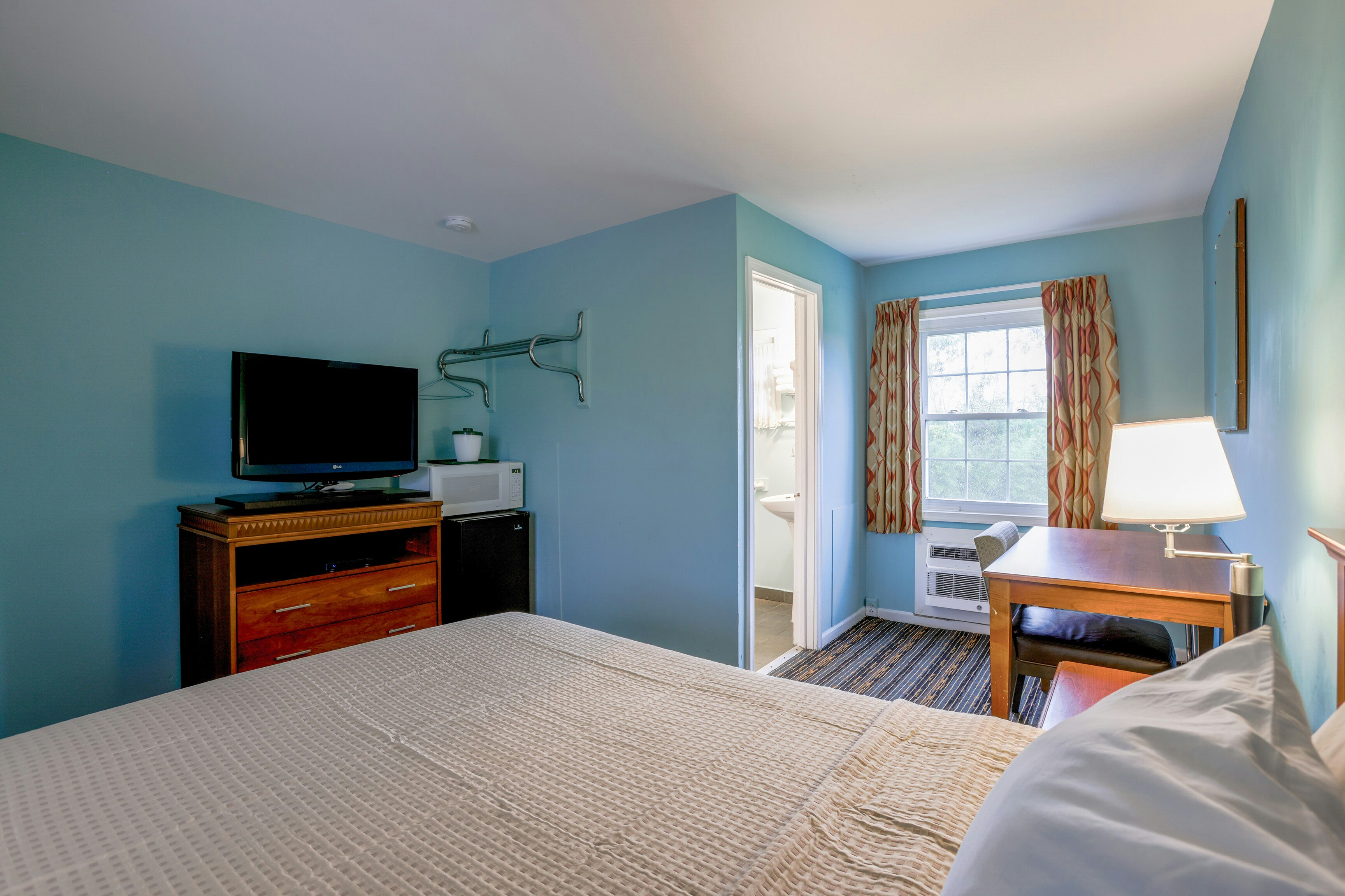 غرفة بسرير كينج لغير المدخنين، Relax Inn By OYO Natural Bridge I-81 5/8
