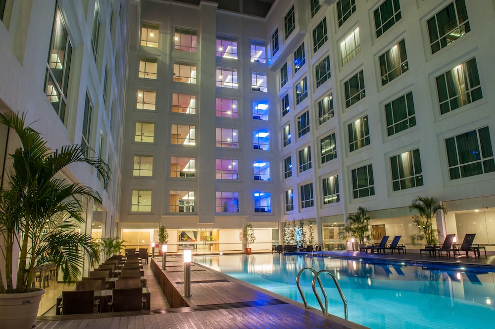 Pan Borneo Hotel Kota Kinabalu 2/66