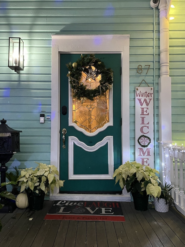 Peace and Plenty Inn B&B 13/71