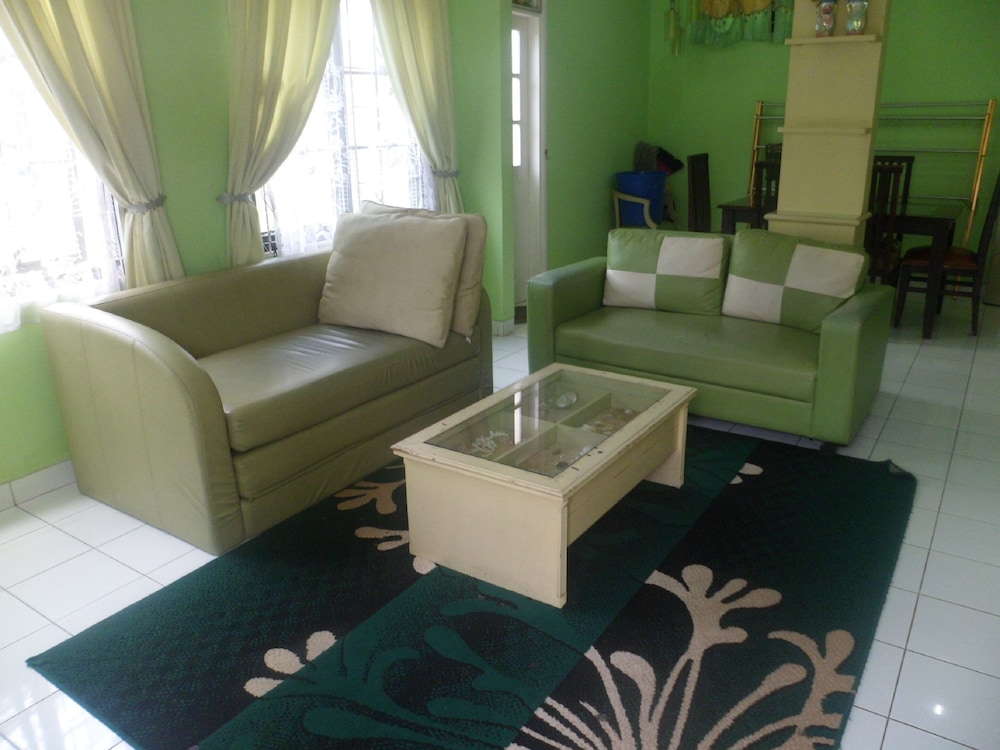 Villa Kota Bunga Mawar 12/21