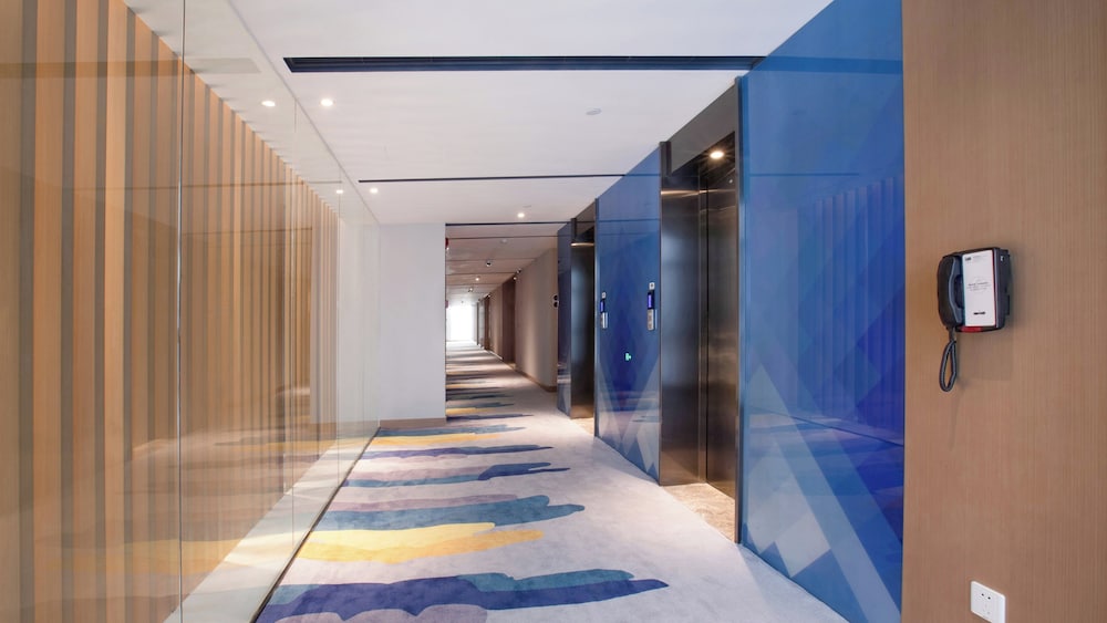 Holiday Inn Express Shanghai Hongqiao North 41/70