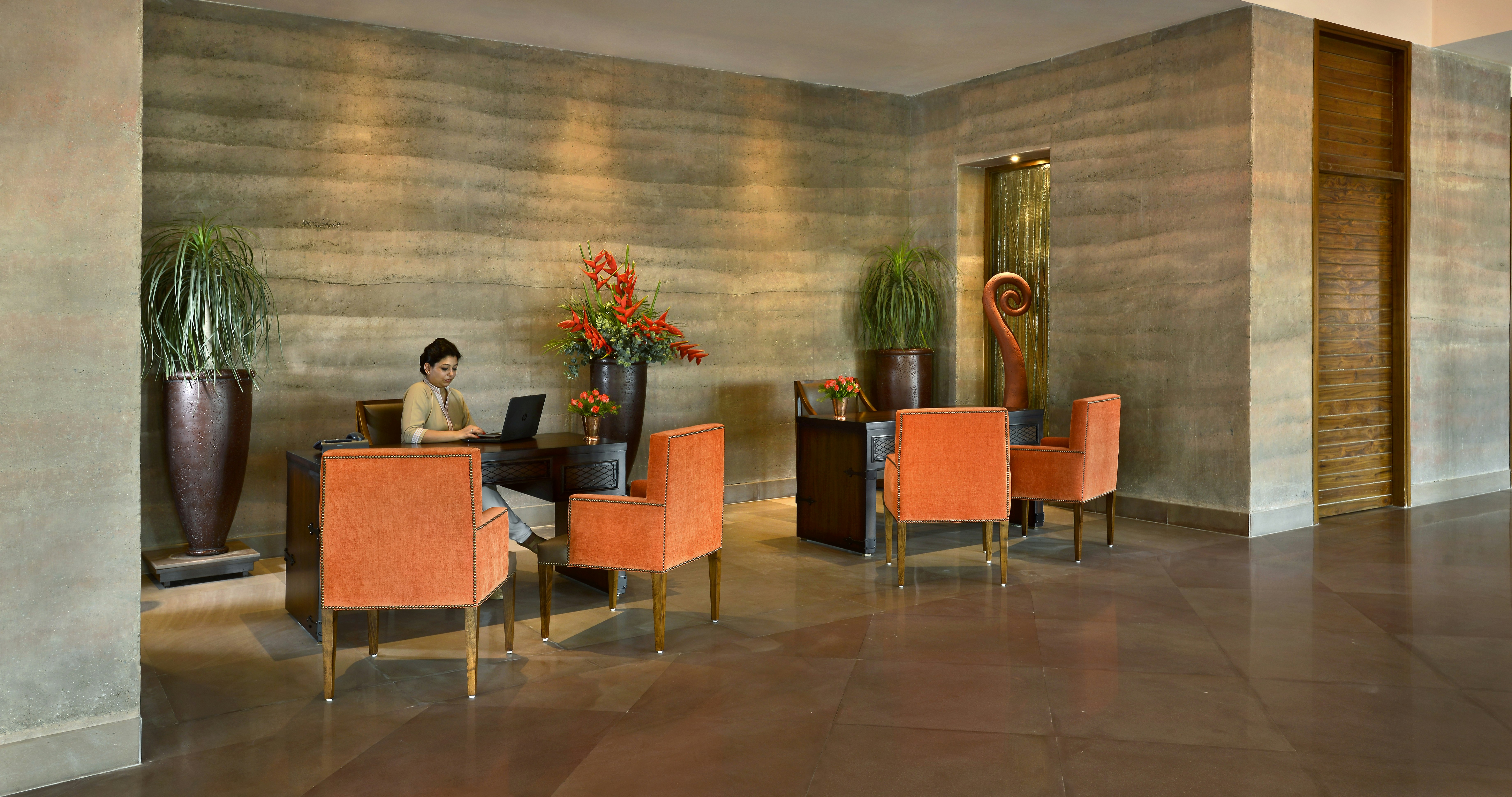 THE LALIT MANGAR 7/52