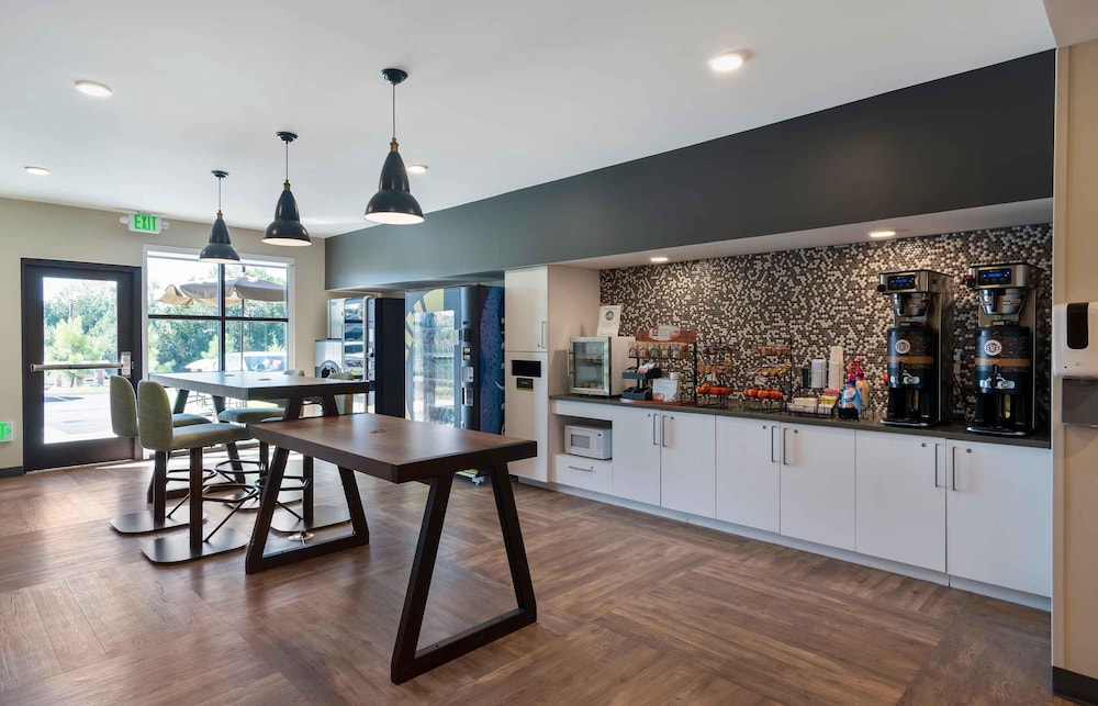 Extended Stay America - Atlanta - Newnan 36/57