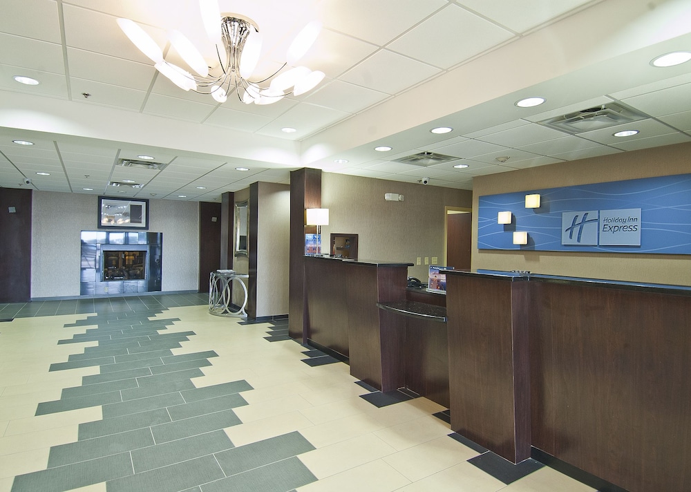 Holiday Inn Express Hotel And Suites Jackson Pearl Intl Airport 6/53