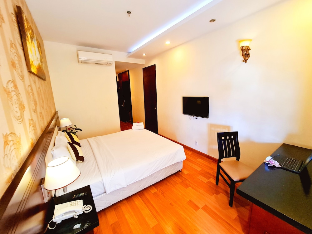 SUPERIOR, DOUBLE BED