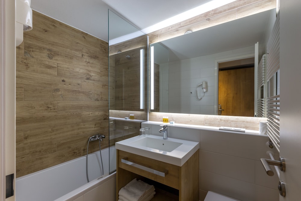 M hotel Ljubljana 46/49