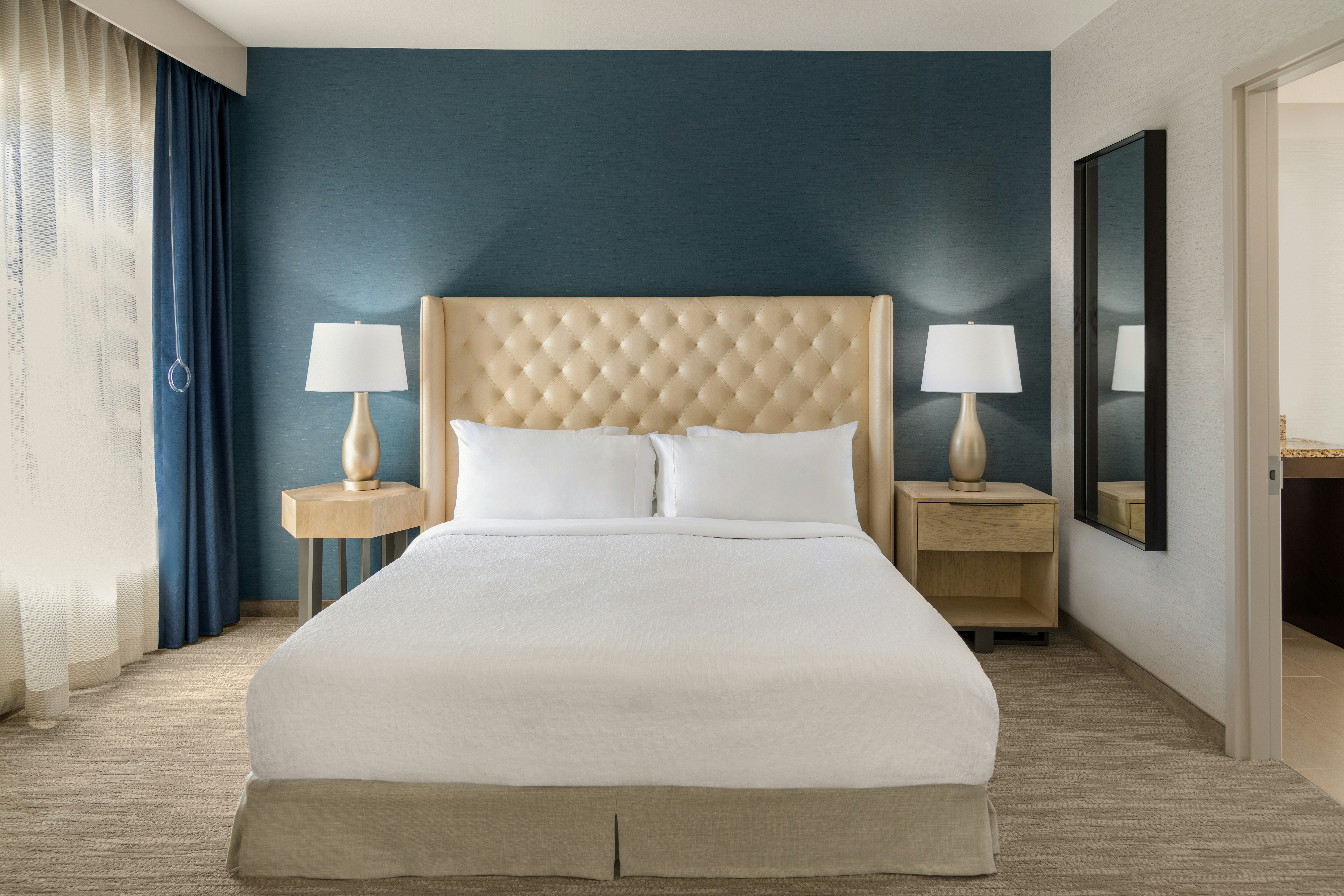 Study, King Bed, Accessible