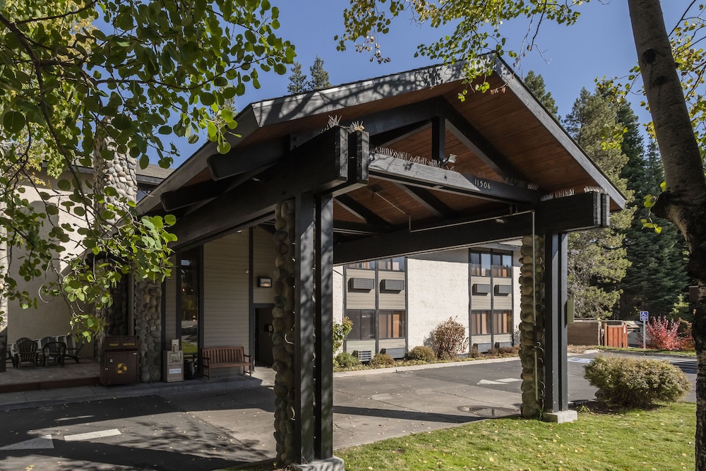 The Inn at Truckee 29/41