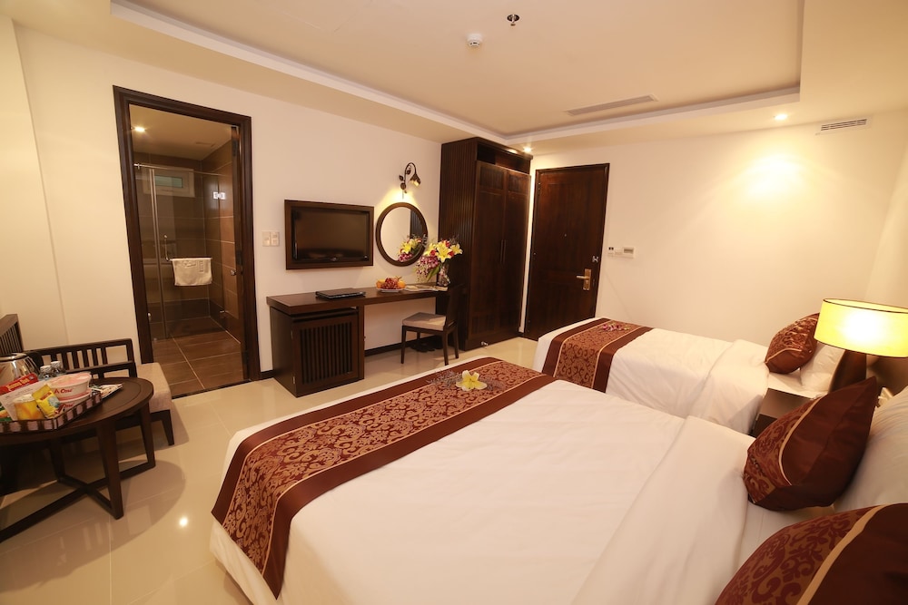 Edele Hotel 15/67