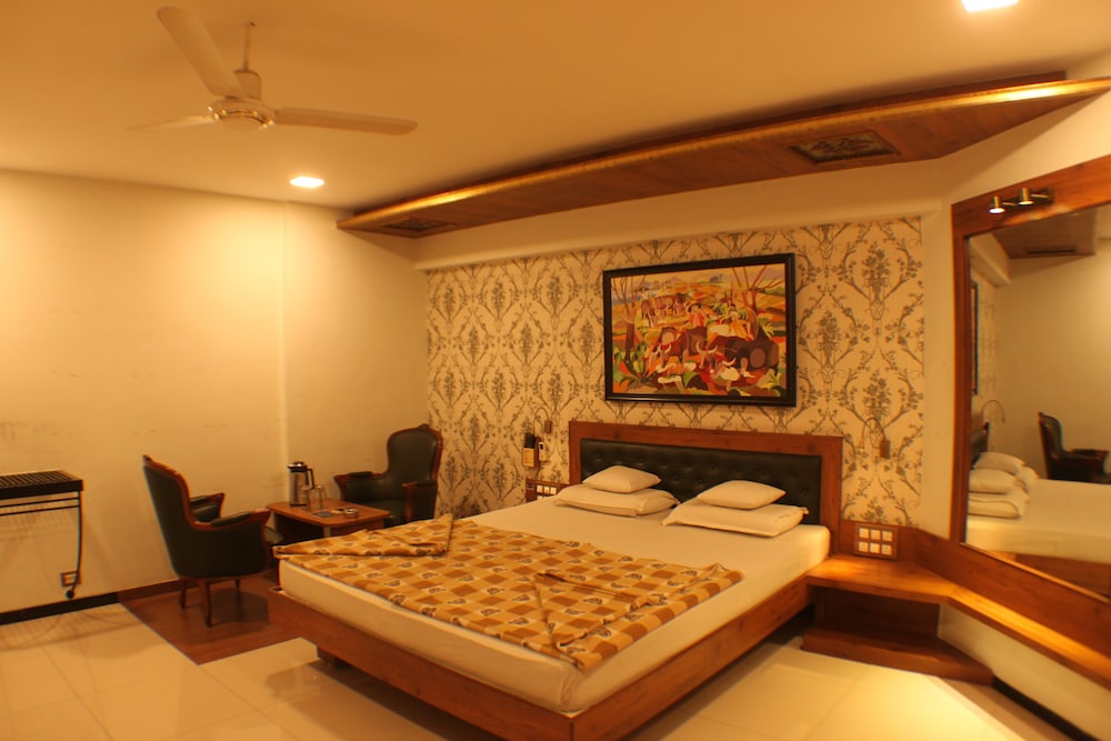 Hotel Panchavati Elite Inn 3/18