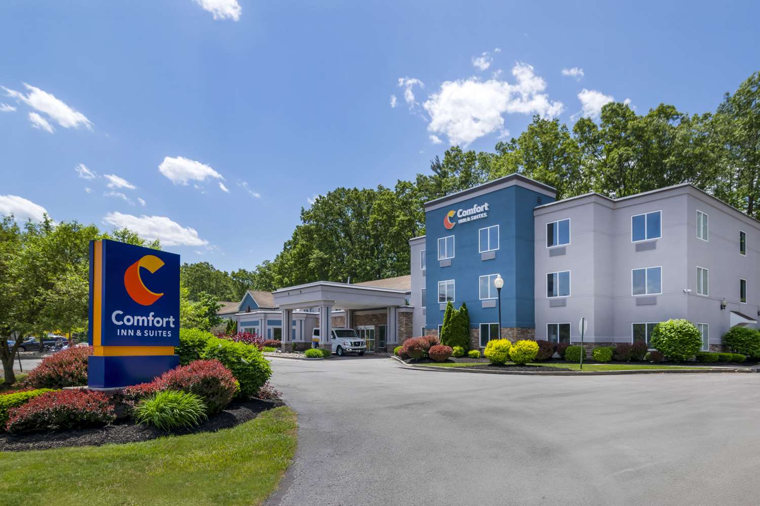 Comfort Inn & Suites Saratoga Springs 7/24