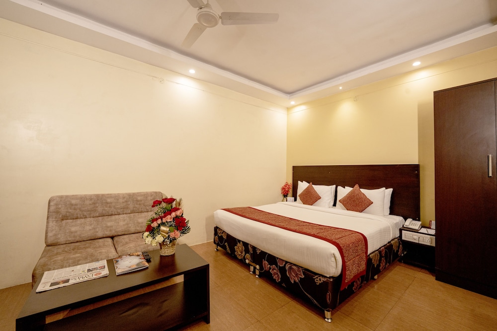 TGI STAR Holidays Yercaud 19/48