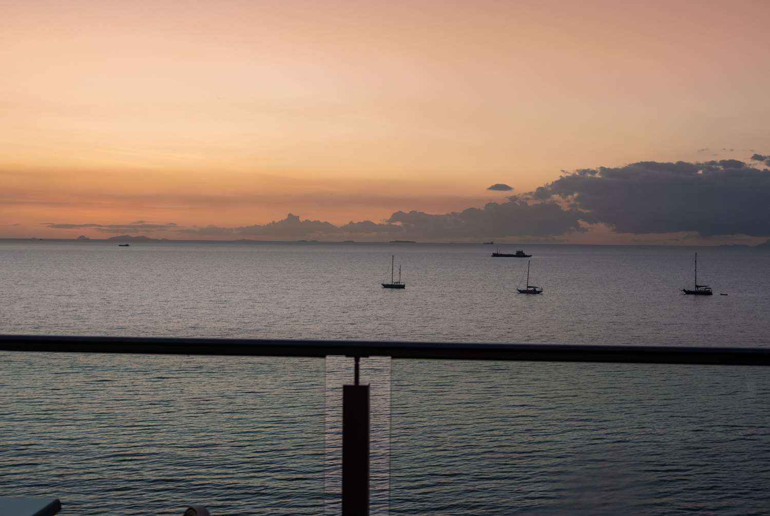 Ramada Suites by Wyndham Wailoaloa Beach Fiji 41/50