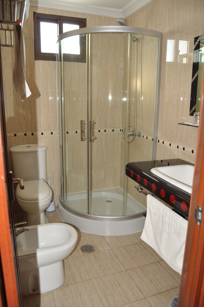 HOTEL ATENAS 10/37
