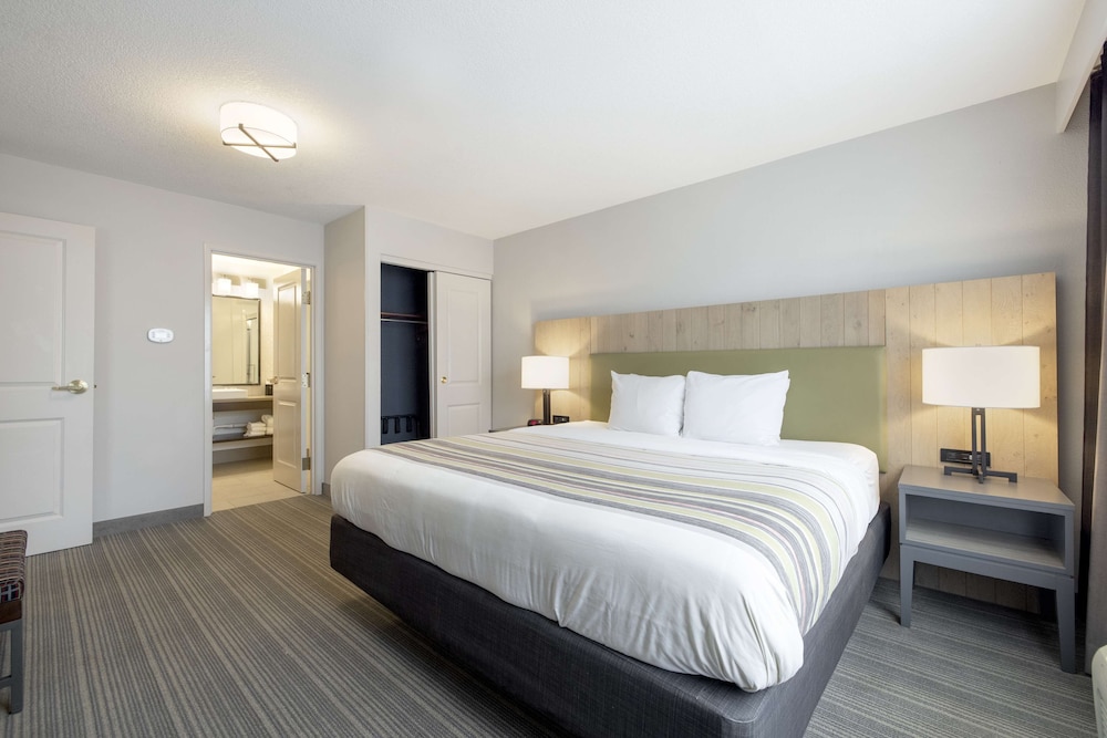 Country Inn and Suites By Radisson Tinley Park IL 7/33