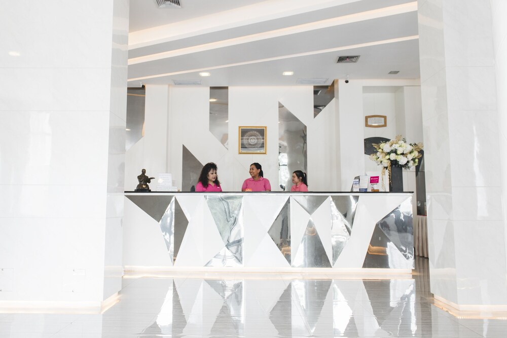 K.S. Pavilion Hotel 10/50