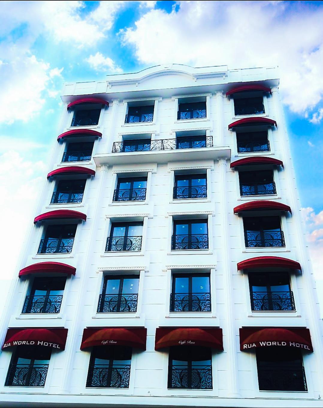 Rua World Hotel 3/45