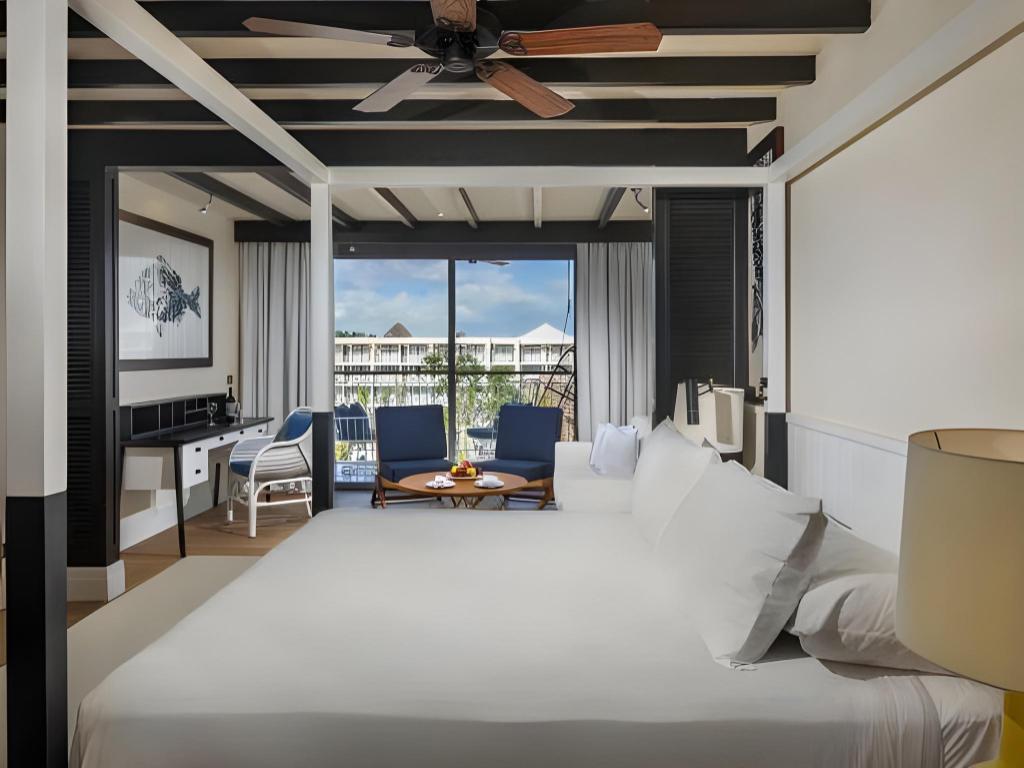 Eden Junior Suite Rooftop Ocean View
