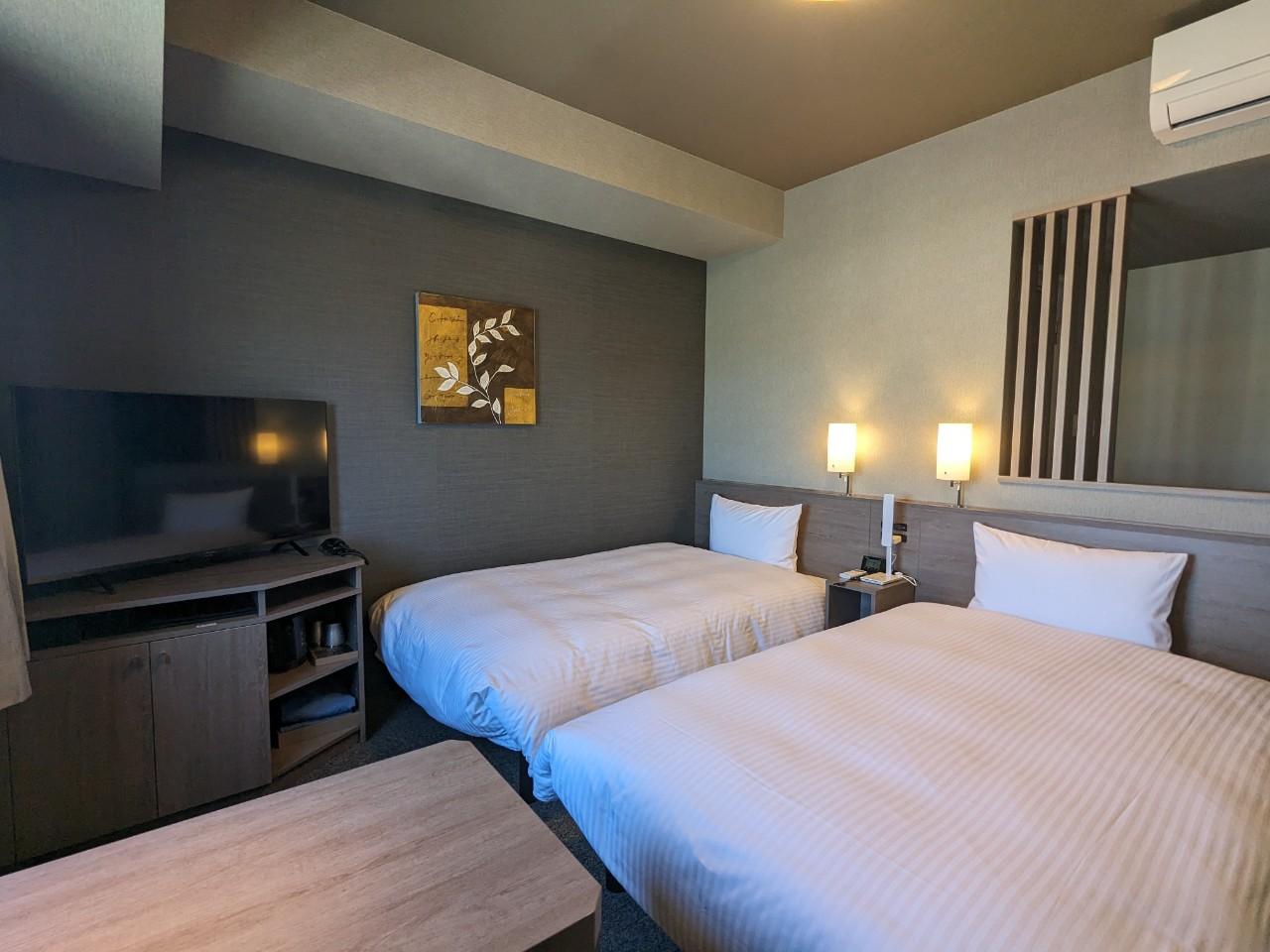 Room, Twin Beds, Electronic Cigarette Only, Smoking
