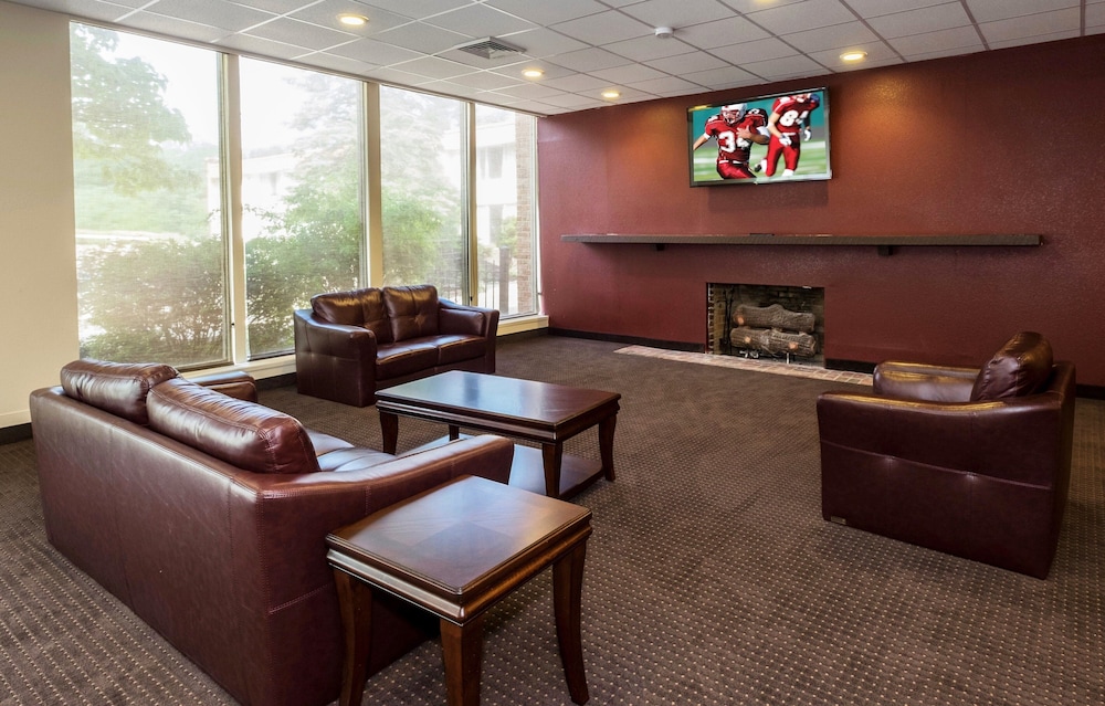Days Inn by Wyndham Williamsport 27/35