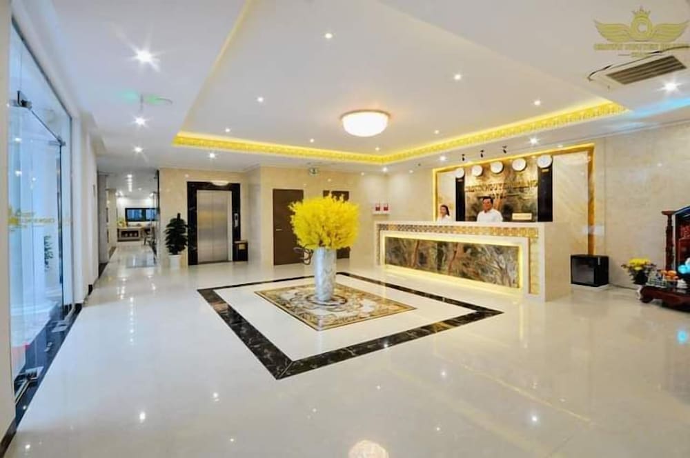 Crown Nguyen Hoang Hotel 10/58