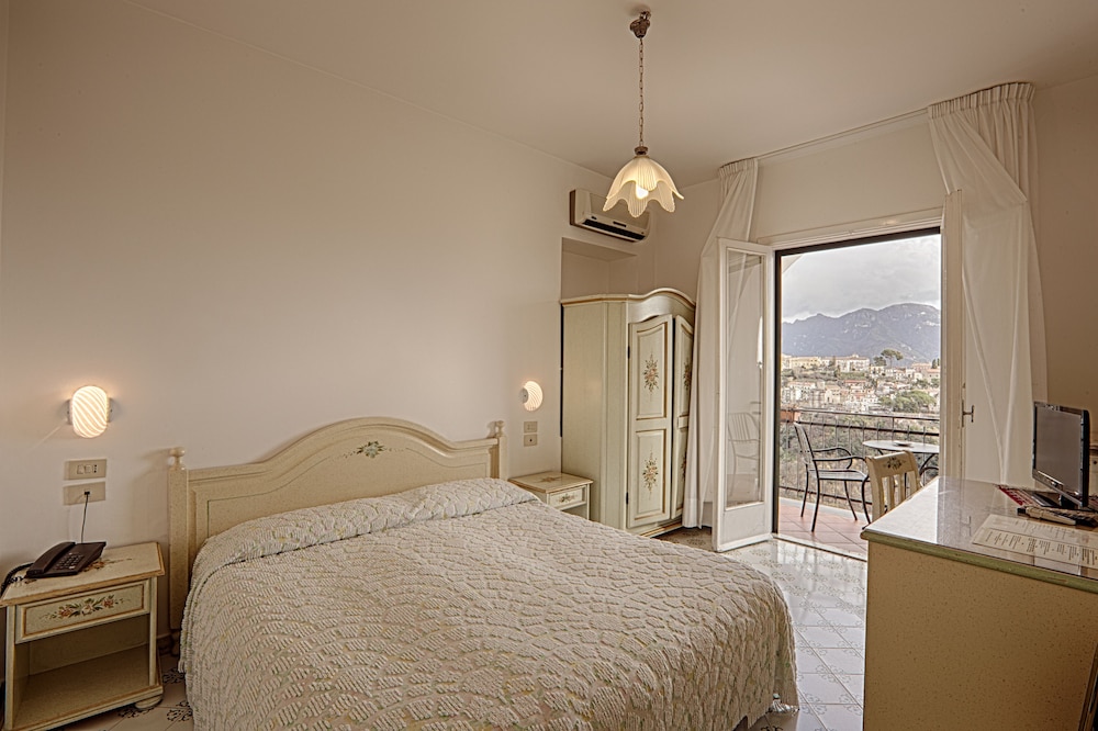 Hotel Villa Giuseppina 5/50