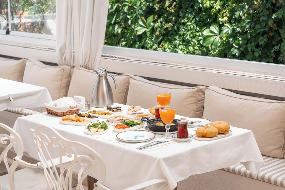 Cunda Dalyan Otel 32/49