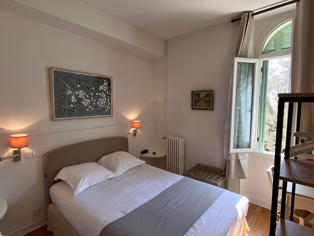 Hotel La Bellaudiere 3/37