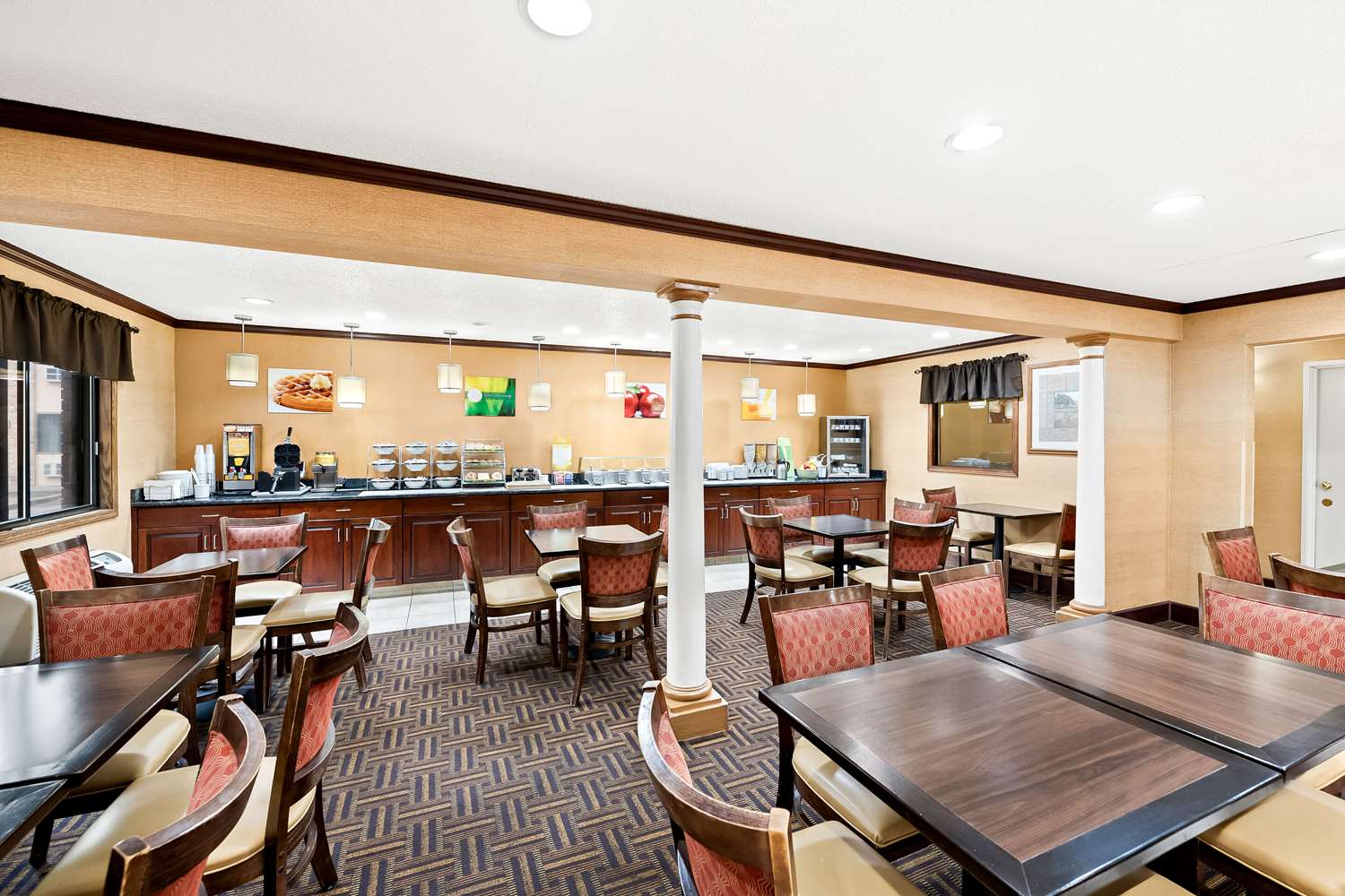 restaurant cafeteria