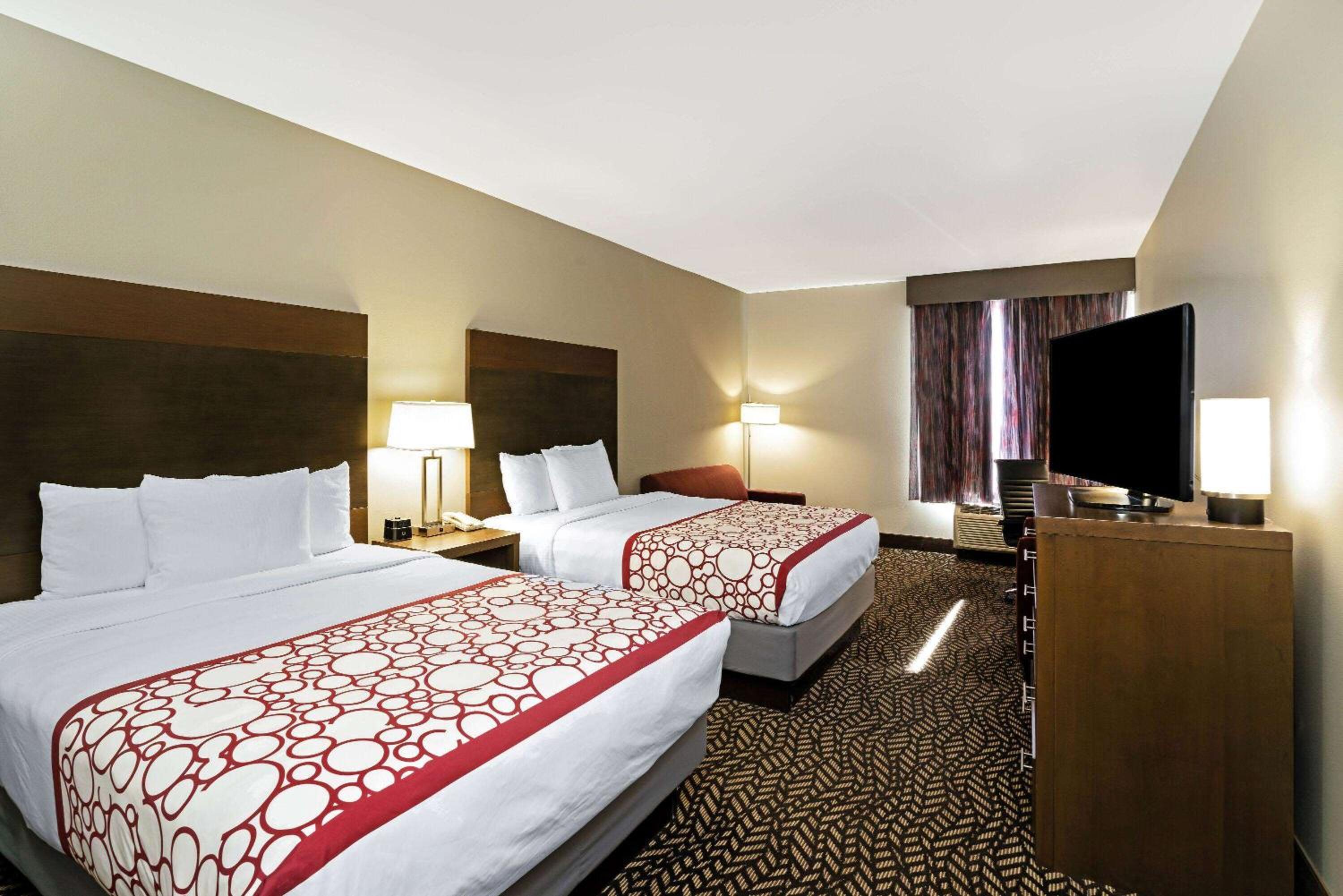 غرفة تنفيذية بسريرين كوين، La Quinta Inn And Suites By Wyndham Tuscaloosa University 5/10