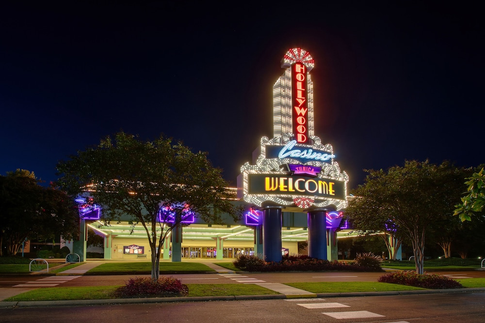 Hollywood Casino Tunica 7/74