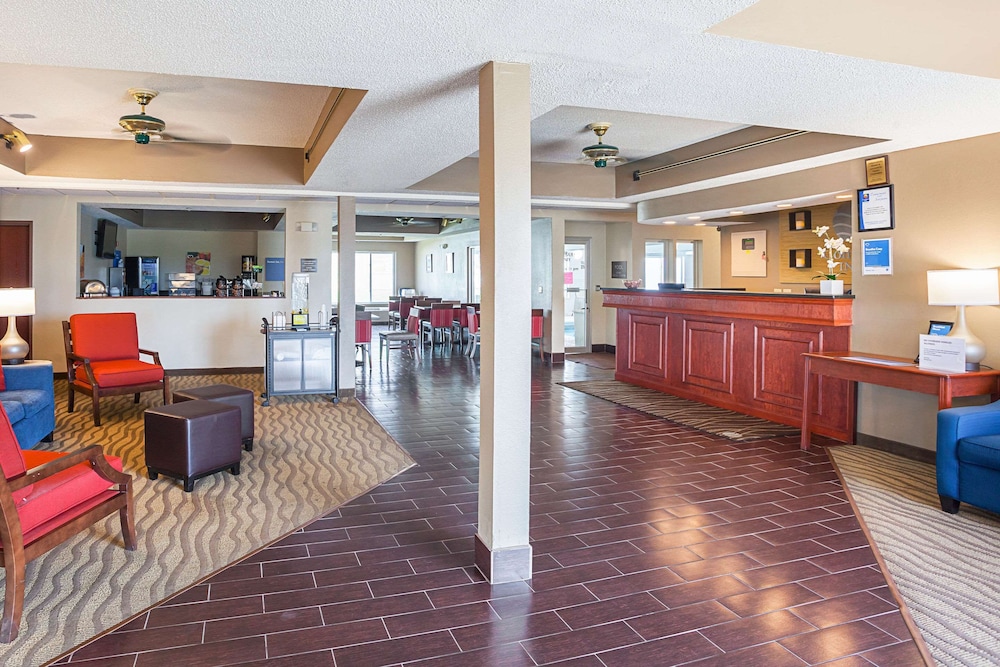 Comfort Inn Lincoln I-80 6/57