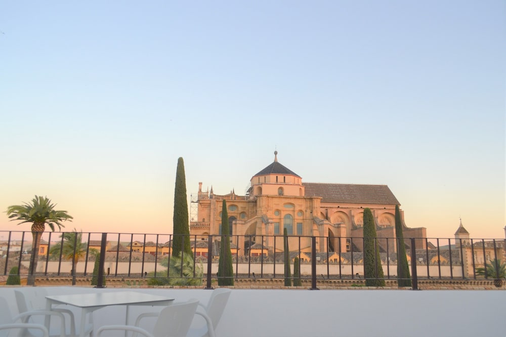 Hotel Marisa 53/56