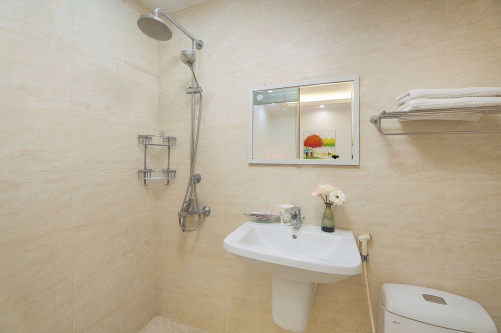 Milton Boutique Hotel 52/53