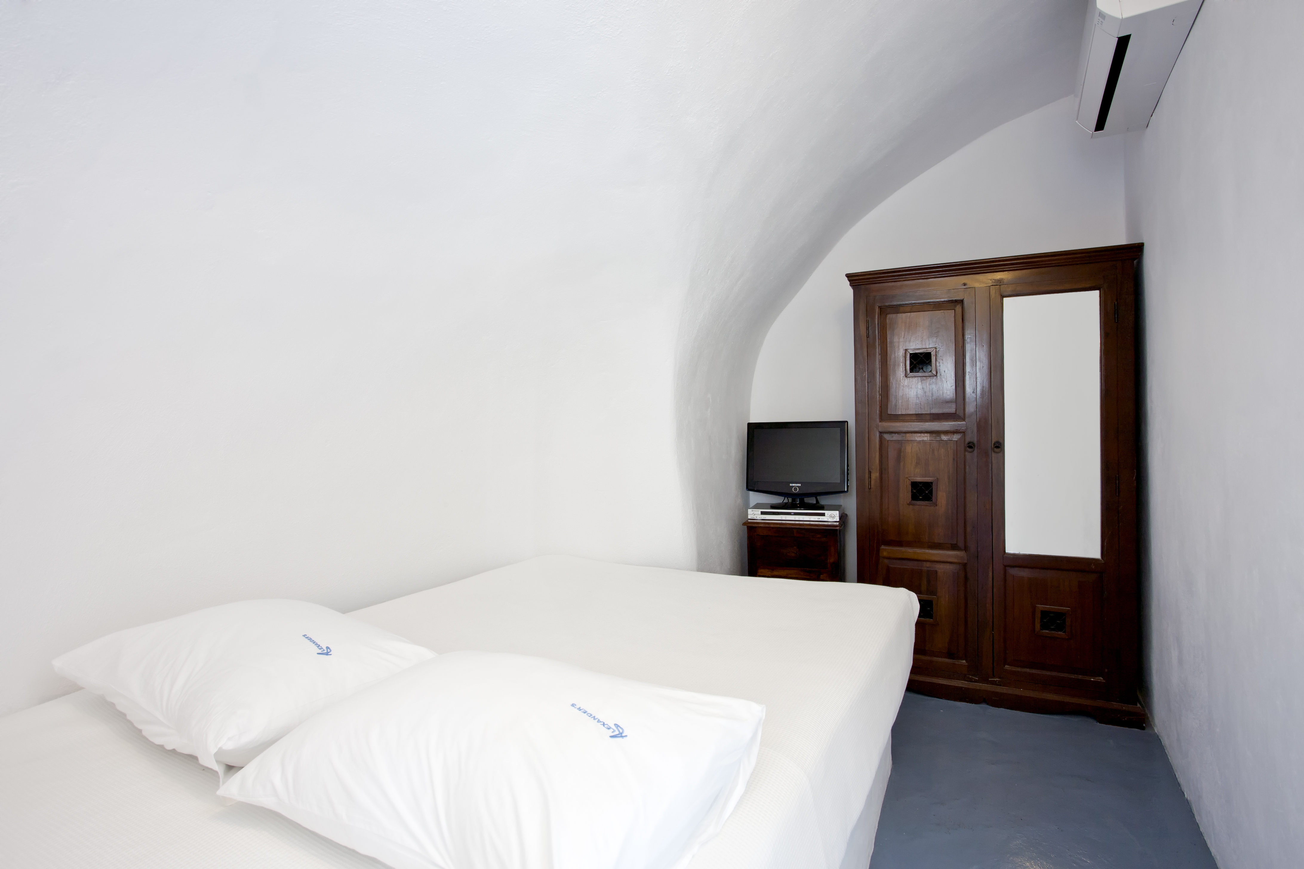 Cave, Luxury, Villa, Caldera View, Hot Tub