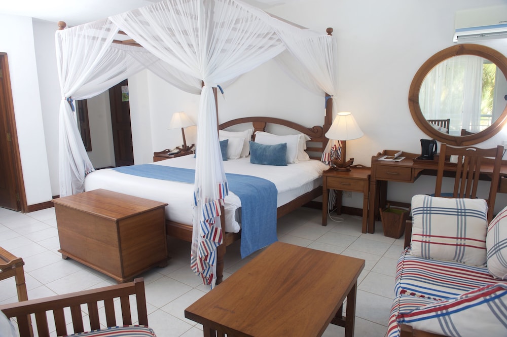 Voyager Beach Resort 29/38