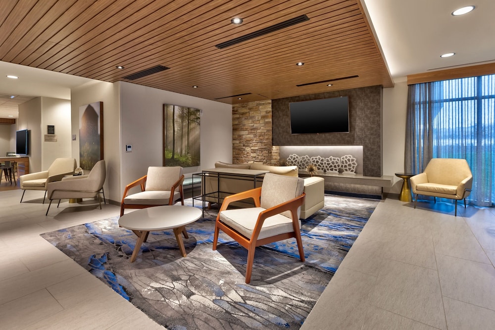 Fairfield Inn & Suites by Marriott Grand Rapids North 21/33