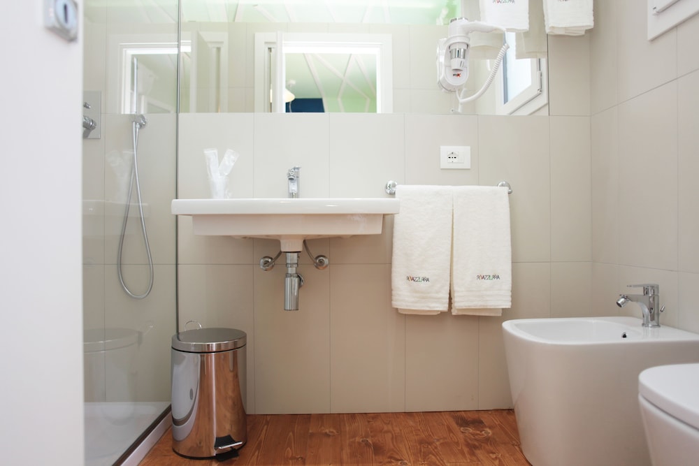 Rivazzurra Design Rooms 47/50
