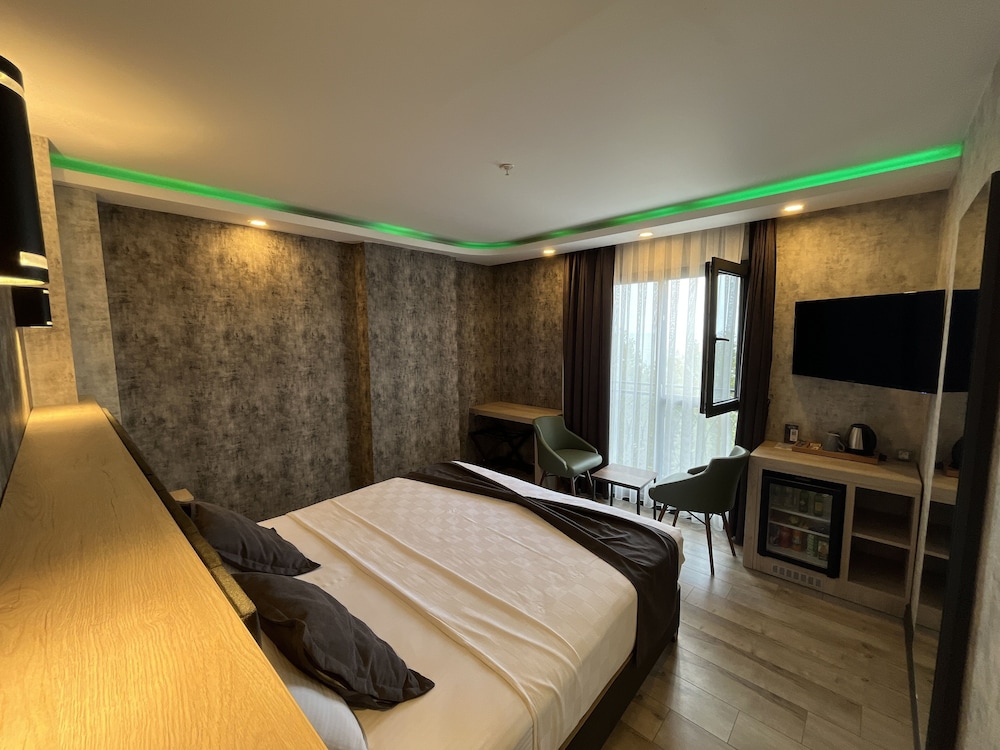 Avni Bey Otel 22/43